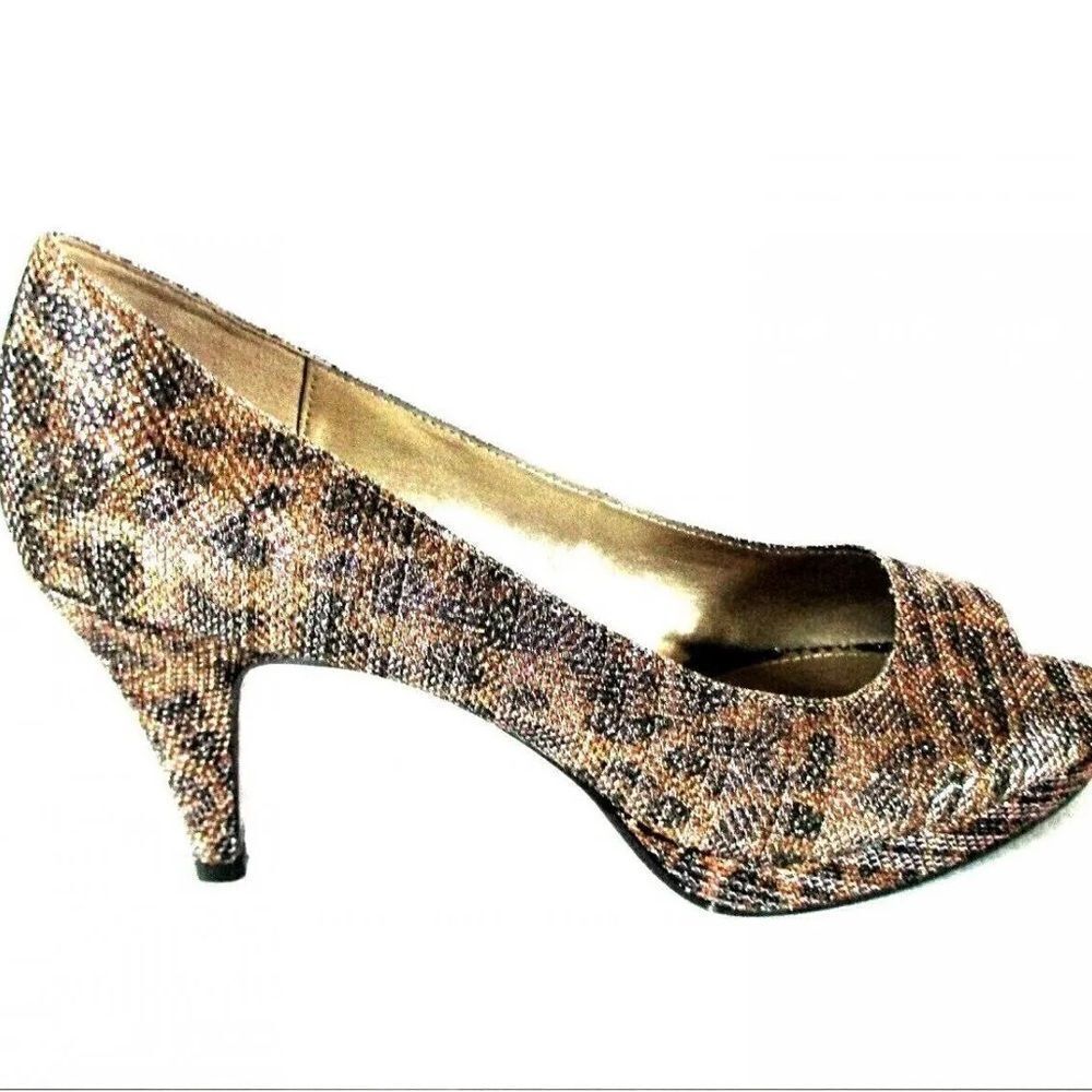 Bandolino Mylah copper shimmer cheetah print pumps